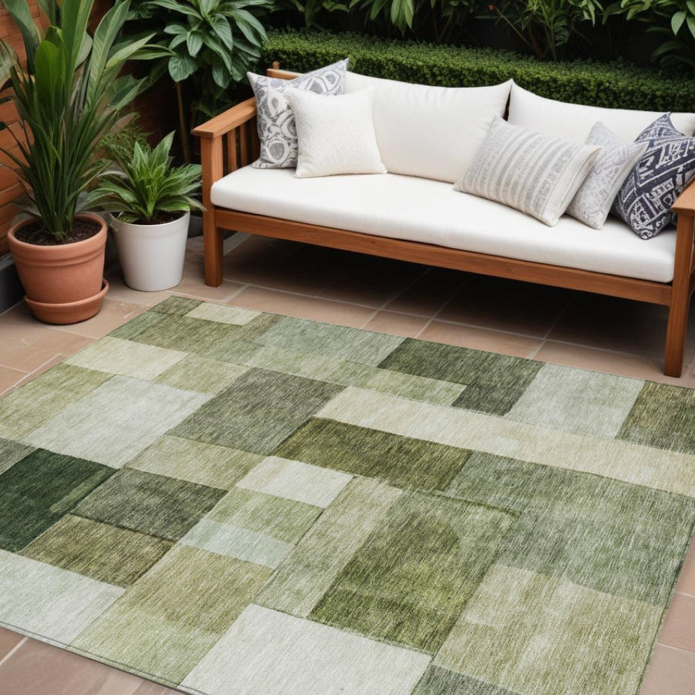 HomeRoots 5' Modern Geometric Area Rug in Sage and Fern Green – Washable, Durable, Indoor/Outdoor Style 10' X 14' 605872