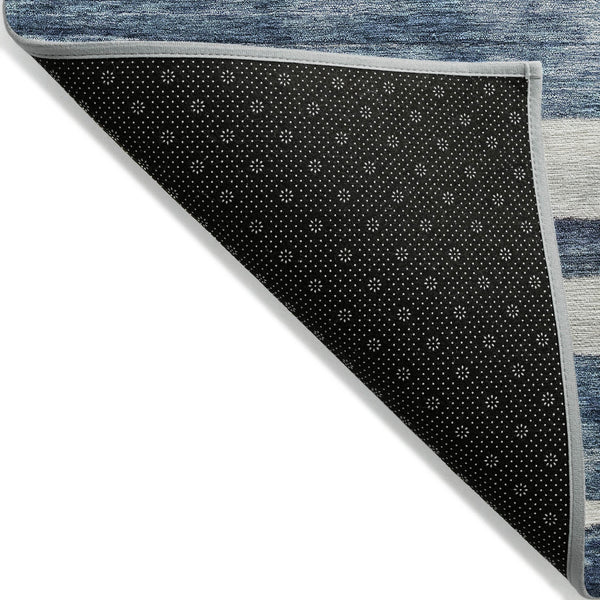 Homeroots 3' Charcoal And Gray Striped Washable Area Rug For Indoor And Outdoor Spaces - Stylish And Durable 3' X 5' Polyester 605897