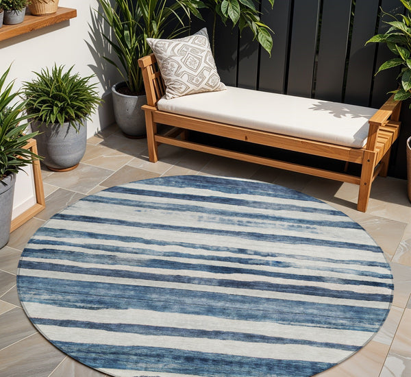 Homeroots 3' Charcoal And Gray Striped Washable Area Rug For Indoor And Outdoor Spaces - Stylish And Durable 8' Round Polyester 605899