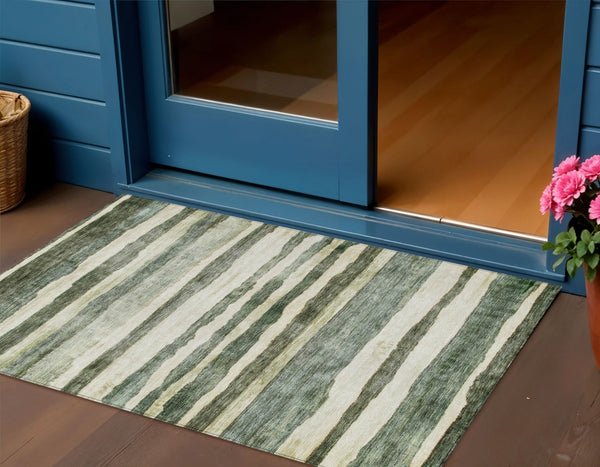 Homeroots 3' Charcoal And Gray Striped Washable Area Rug For Indoor And Outdoor Spaces - Stylish And Durable 3' X 5' Polyester 605903