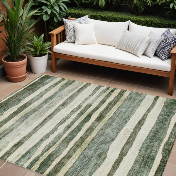 Homeroots 3' Charcoal And Gray Striped Washable Area Rug For Indoor And Outdoor Spaces - Stylish And Durable 10' X 14' Polyester 605908