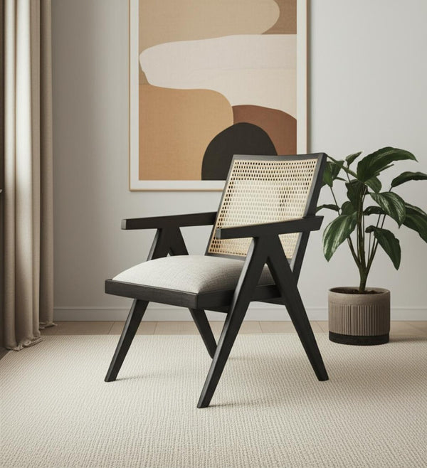 HomeRoots 28" Elegant Gray Linen Arm Chair with Solid Wood Frame, Tufted Back & Ready-to-Use Comfort 606011