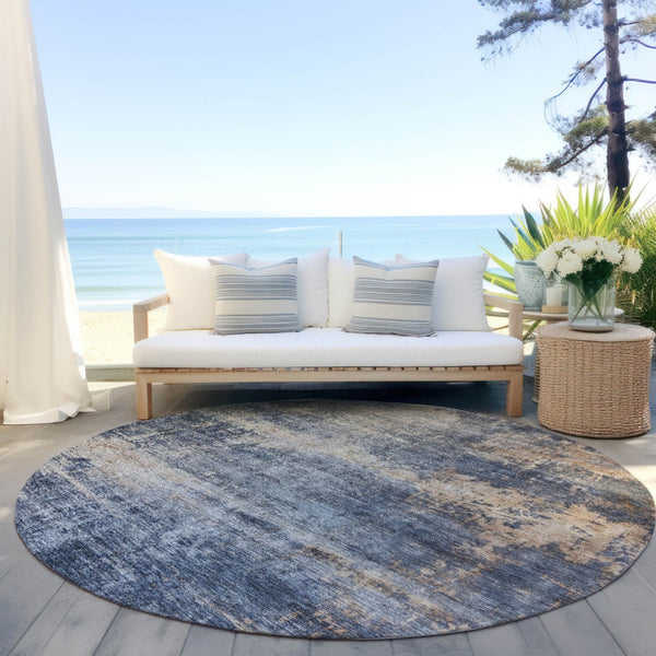 Homeroots 3' Denim Blue And Tan Abstract Washable Area Rug - Stylish, Durably Designed For Indoor And Outdoor Use 8' Round Polyester 606142