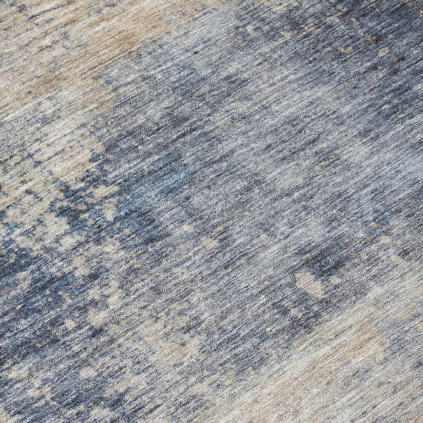 Homeroots 3' Denim Blue And Tan Abstract Washable Area Rug - Stylish, Durably Designed For Indoor And Outdoor Use 8' Round Polyester 606142