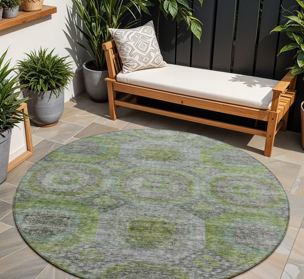 Homeroots 3' Blue And Gray Geometric Washable Area Rug - Stylish Indoor/Outdoor Decor For Any Space 8' Round Polyester 606232