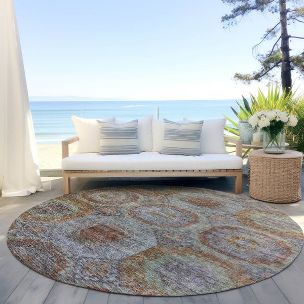 Homeroots 3' Blue And Gray Geometric Washable Area Rug - Stylish Indoor/Outdoor Decor For Any Space 8' Round Polyester 606238