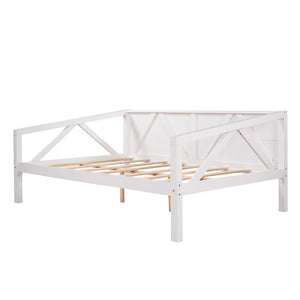 HomeRoots White Wood Full Day Bed - Elegant Multi-Functional Furniture for Stylish Living & Guest Spaces 606864
