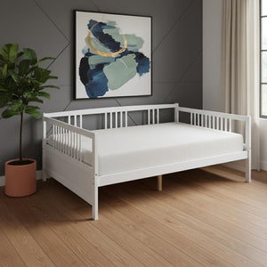 HomeRoots White Wood Full Daybed Frame - Elegant Design for Versatile Comfort in Bedrooms & Guest Spaces 606894
