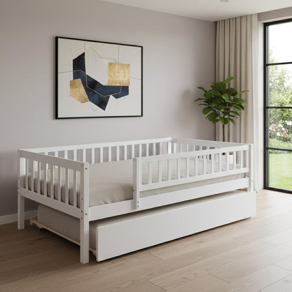 HomeRoots White Wood Twin Day Bed with Trundle - Stylish Space-Saving Solution for Guest Rooms & Living Areas 606957
