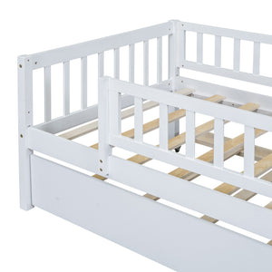 HomeRoots White Wood Twin Day Bed with Trundle - Stylish Space-Saving Solution for Guest Rooms & Living Areas 606957