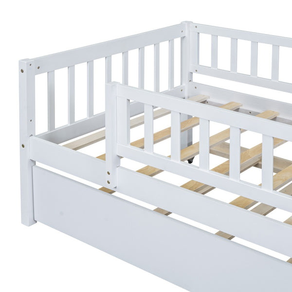 HomeRoots White Wood Twin Day Bed with Trundle - Stylish Space-Saving Solution for Guest Rooms & Living Areas 606957