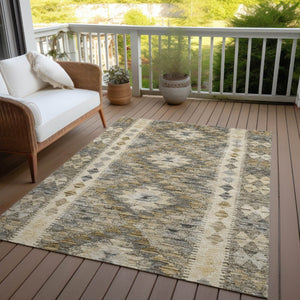 HomeRoots 5' Beige Geometric Indoor-Outdoor Area Rug - Durable, Stylish, and Machine Washable for All Spaces 5' X 8' 607423