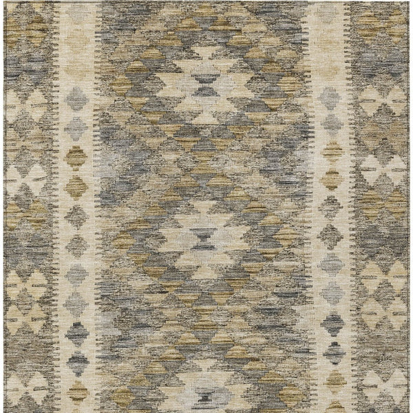 HomeRoots 5' Beige Geometric Indoor-Outdoor Area Rug - Durable, Stylish, and Machine Washable for All Spaces 5' X 8' 607423