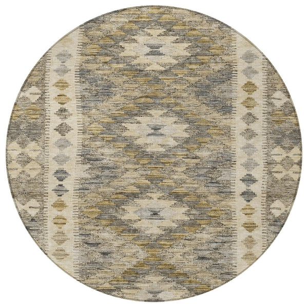HomeRoots 5' Beige Geometric Indoor-Outdoor Area Rug - Durable, Stylish, and Machine Washable for All Spaces 8' Round 607424