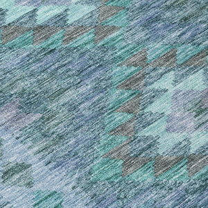 HomeRoots 5' Stylish Blue Geometric Washable Area Rug for Indoor & Outdoor Use - Durable, Easy Care, Versatile Design 8' Round 607436