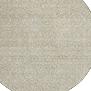 HomeRoots 5' Beige Geometric Indoor Outdoor Area Rug - Stylish, Washable, and Durable for Any Space 8' Round 607472