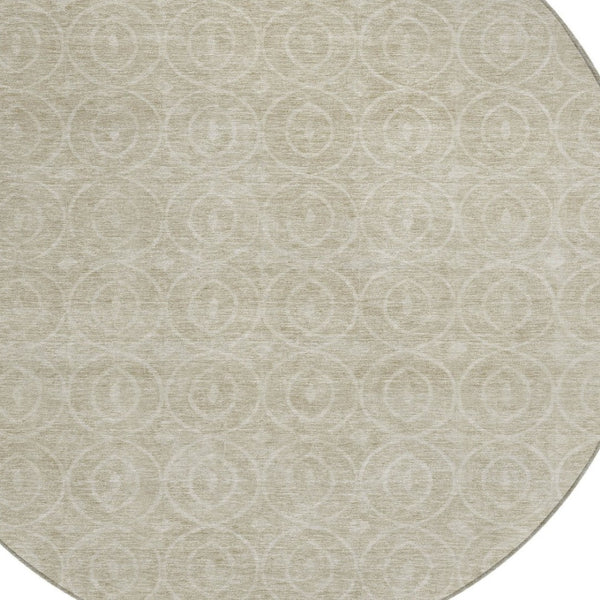 HomeRoots 5' Beige Geometric Indoor Outdoor Area Rug - Stylish, Washable, and Durable for Any Space 8' Round 607472