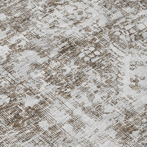 HomeRoots 5' Chocolate Oriental Area Rug - Versatile Indoor Outdoor Design, Stain Resistant & Easy Care 8' Round 607598