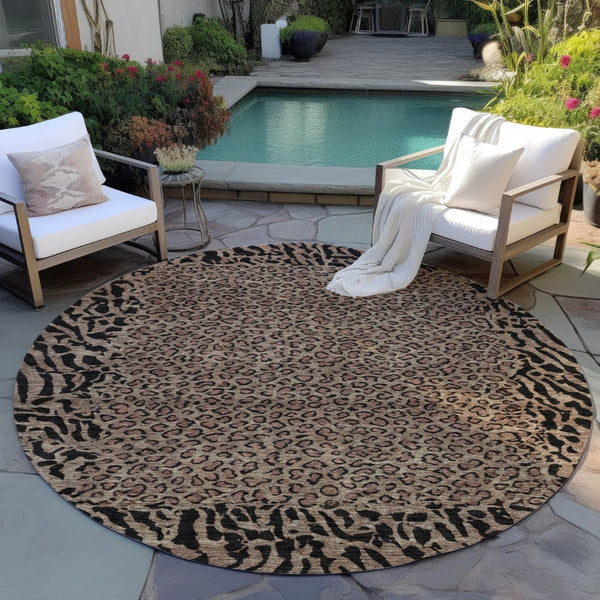 HomeRoots 5' Bold Brown Animal Print Area Rug for Indoor & Outdoor Use – Durable, Washable & Stylish Design 8' Round 607634
