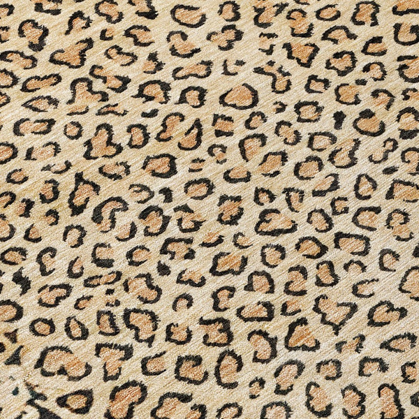 HomeRoots 5' Gold Animal Print Area Rug - Stylish, Durable, Machine Washable for Indoor and Outdoor Spaces 8' Round 607646