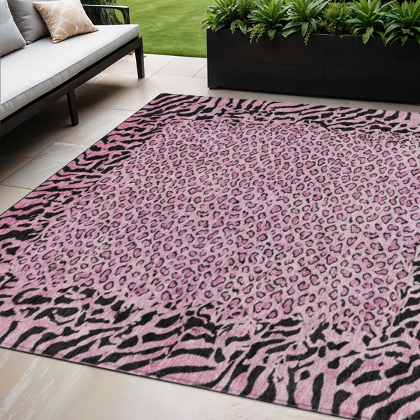 HomeRoots 5' Pink Animal Print Rug - Stylish Washable Indoor/Outdoor Area Rug for Modern Homes & Patios 5' X 8' 607657