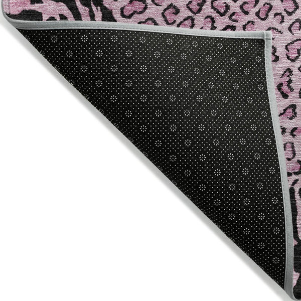 HomeRoots 5' Pink Animal Print Rug - Stylish Washable Indoor/Outdoor Area Rug for Modern Homes & Patios 5' X 8' 607657