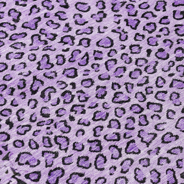HomeRoots 5' Eye-Catching Purple Animal Print Area Rug - Durable, Washable, Indoor/Outdoor Versatility for Any Space 8' Round 607664