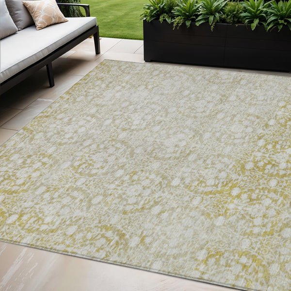 HomeRoots 5' Gold Damask Area Rug – Elegant, Durable, Machine Washable Design for Indoor and Outdoor Spaces 5' X 8' 607699