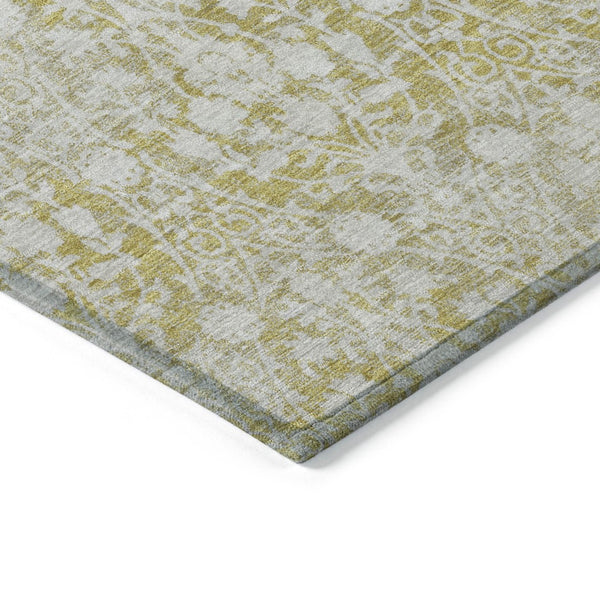 HomeRoots 5' Gold Damask Area Rug – Elegant, Durable, Machine Washable Design for Indoor and Outdoor Spaces 8' X 10' 607701