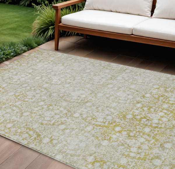 HomeRoots 5' Gold Damask Area Rug – Elegant, Durable, Machine Washable Design for Indoor and Outdoor Spaces 9' X 12' 607702