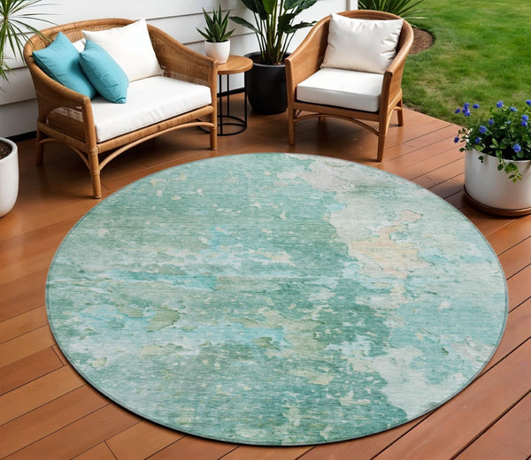 HomeRoots 5' Emerald Abstract Area Rug - Durable, Washable, Chic Design for Indoor and Outdoor Spaces 8' Round 607784