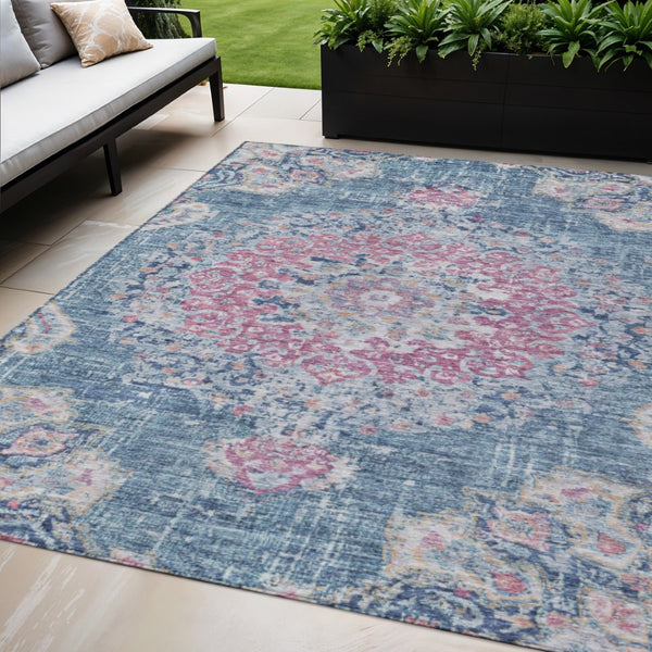 HomeRoots 5' Blue Floral Medallion Area Rug - Stylish, Washable, Indoor/Outdoor, Durable & Easy Care for Any Space 5' X 8' 607843