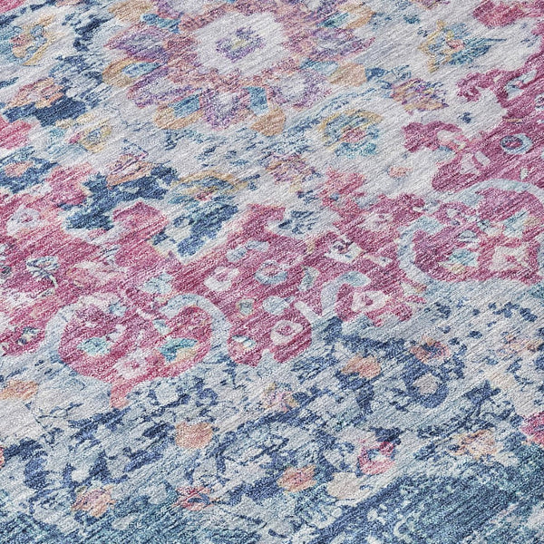 HomeRoots 5' Blue Floral Medallion Area Rug - Stylish, Washable, Indoor/Outdoor, Durable & Easy Care for Any Space 5' X 8' 607843