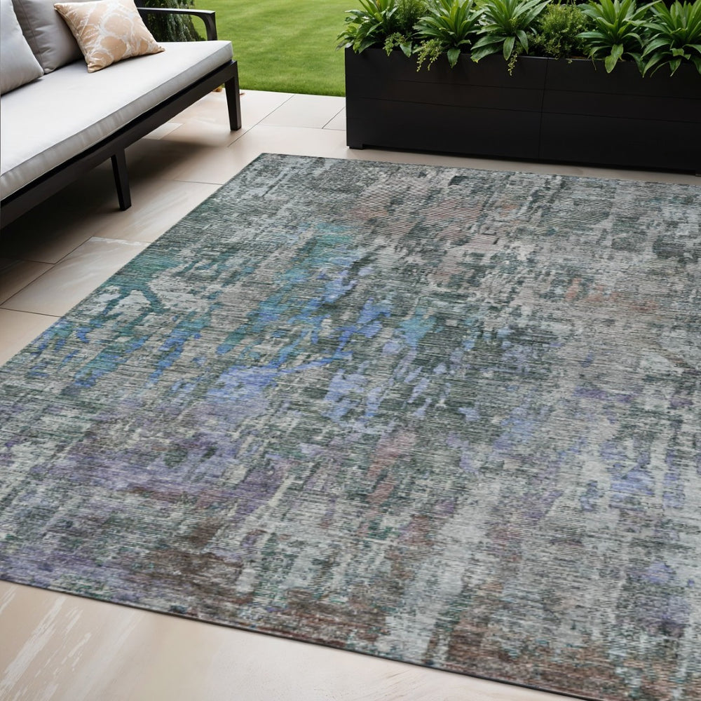 HomeRoots 5' Fern Green Abstract Indoor-Outdoor Area Rug – Stylish, Durable, Easy-Care for Any Space 5' X 8' 607867