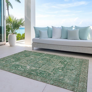 HomeRoots 5' Emerald Medallion Washable Area Rug - Durable, Stylish Design for Indoor & Outdoor Spaces 5' X 8' 608017