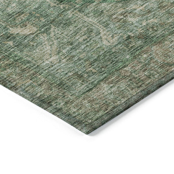 HomeRoots 5' Emerald Medallion Washable Area Rug - Durable, Stylish Design for Indoor & Outdoor Spaces 8' Round 608018