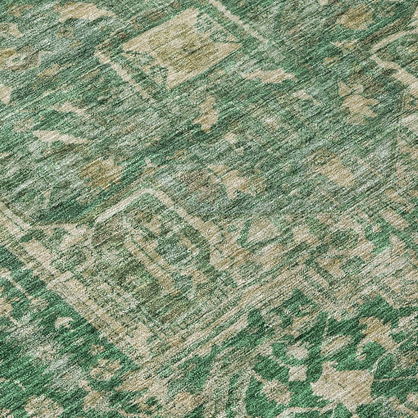 HomeRoots 5' Emerald Medallion Washable Area Rug - Durable, Stylish Design for Indoor & Outdoor Spaces 8' Round 608018
