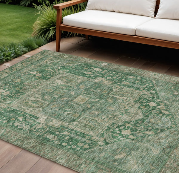 HomeRoots 5' Emerald Medallion Washable Area Rug - Durable, Stylish Design for Indoor & Outdoor Spaces 8' X 10' 608019