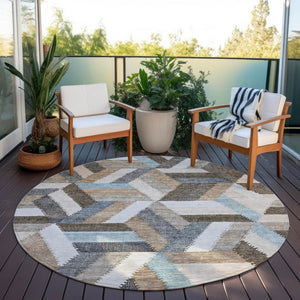 HomeRoots 5' Brown Geometric Indoor Outdoor Area Rug - Stylish, Durable, Washable Design for Any Space 8' Round 608042