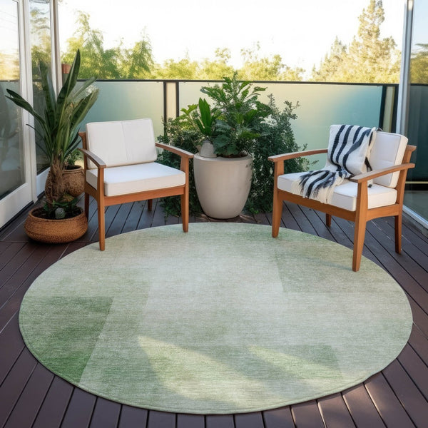 HomeRoots 5' Geometric Artichoke Green Washable Area Rug - Stylish, Durable Design for Indoor and Outdoor Use 8' Round 608084