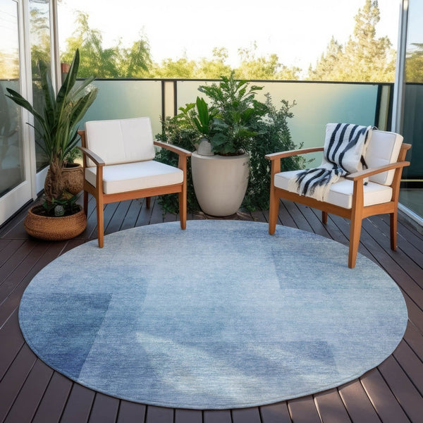 HomeRoots 5' Stylish Blue Geometric Washable Area Rug for Indoor and Outdoor Spaces - Durable & Easy Care 8' Round 608090