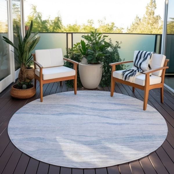 HomeRoots 5' Sky Blue Striped Indoor Outdoor Area Rug – Stylish, Durable, Washable for High-Traffic Spaces 8' Round 608126