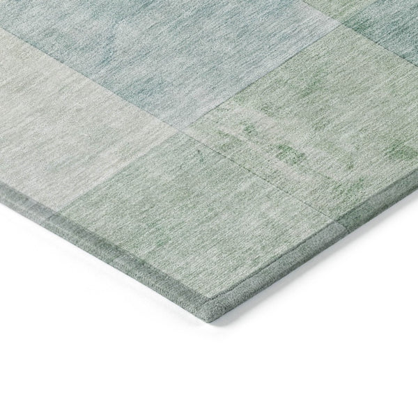 HomeRoots 5' Blue Geometric Indoor Outdoor Area Rug - Stylish, Durable, and Machine Washable for Any Space 5' X 8' 608164