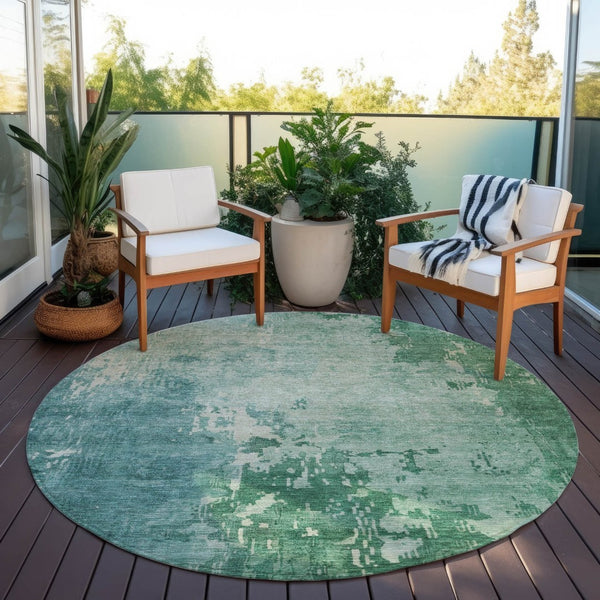 HomeRoots 5' Emerald Abstract Area Rug - Durable, Washable Design Perfect for Indoor and Outdoor Spaces 8' Round 608234