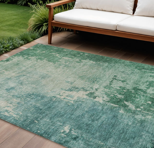 HomeRoots 5' Emerald Abstract Area Rug - Durable, Washable Design Perfect for Indoor and Outdoor Spaces 8' X 10' 608235