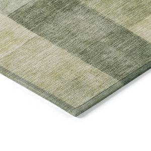 HomeRoots 5' Artichoke Green Geometric Rug - Stylish, Washable, and Durable for Indoor and Outdoor Spaces 10' X 14' 608261