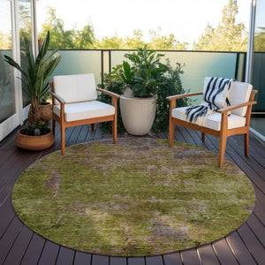 HomeRoots 5' Green Abstract Washable Area Rug - Durable, Stylish Design for Indoor & Outdoor High-Traffic Use 8' Round 608773