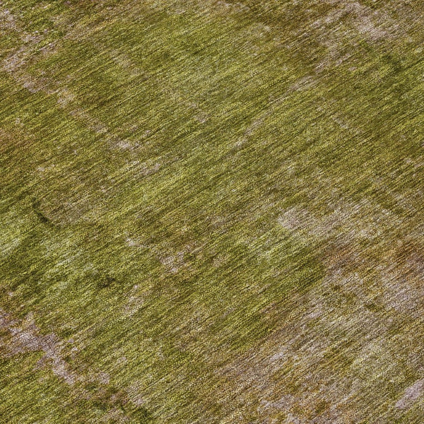 HomeRoots 5' Green Abstract Washable Area Rug - Durable, Stylish Design for Indoor & Outdoor High-Traffic Use 8' Round 608773