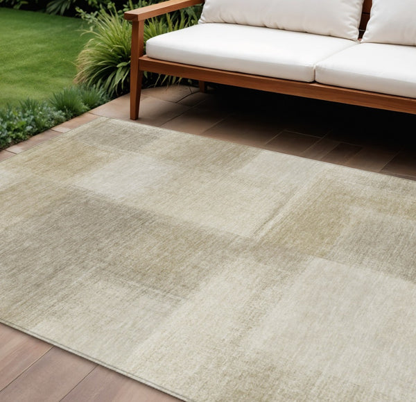 HomeRoots 5' Taupe Geometric Indoor Outdoor Area Rug – Durable, Washable, Stylish Solution for Your Home Decor 8' X 10' 608786