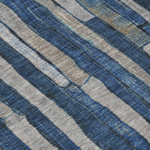 HomeRoots 5' Stylish Navy and Denim Blue Striped Washable Area Rug for Indoor and Outdoor Spaces 8' Round 608954